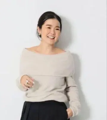 Demi-Luxe BEAMS 오프숄더 니트