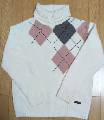 BLACK LABEL 아가일 무늬 터틀넥 스웨터