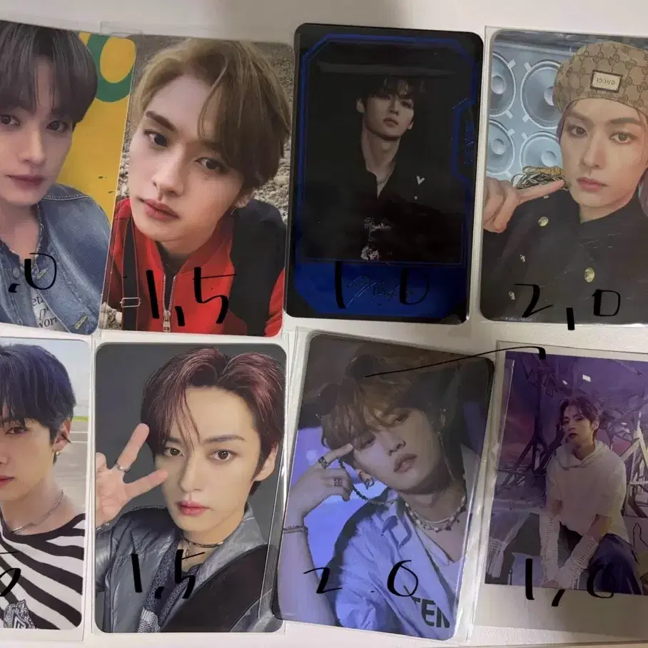 Stray Kids Lee Know photocard