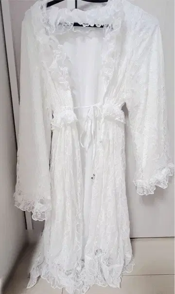 LIZ LISA 레이스 로브 화이트