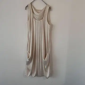 이긴지브리네 슬리브리스 원피스 무릎 기장 13AR 포멀 여성