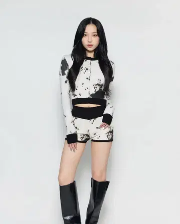 THEREDTHREAD S dalmation knit