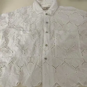 코테락 0호 화이트 꽃무늬 자수 반팔 셔츠