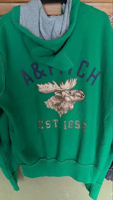 아바클로 후드티