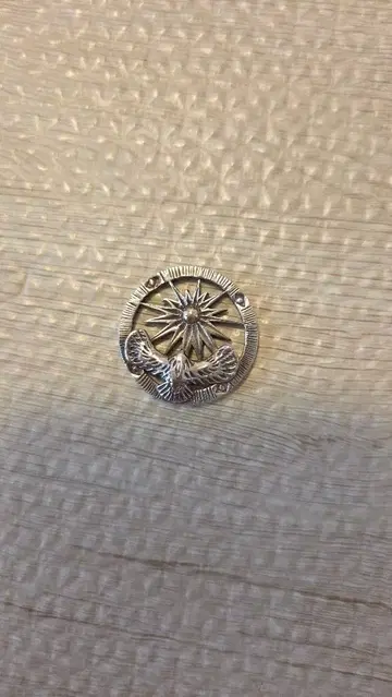 실버 나침반 모티브 펜던트