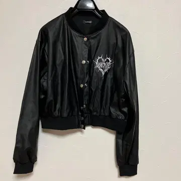 NAEME 자수 블랙 크롭 자켓