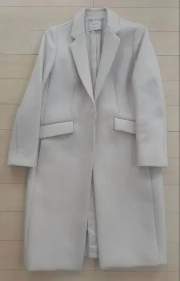 STUDIOUS 화이트 체스터 코트 사이즈 0