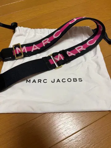MARC JACOBS 로고 숄더 스트랩
