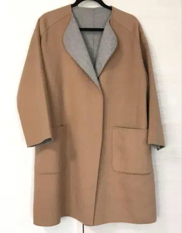 새상품급 개럴개런트 노카라 리버서블 코트