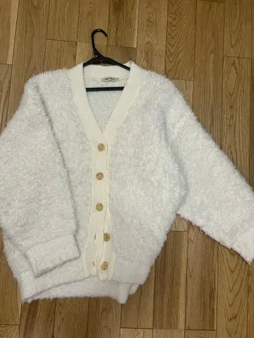 코코딜 가디건 니트