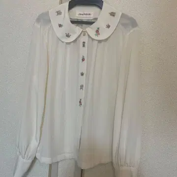 Jane Marple 화이트 자수 긴팔 셔츠