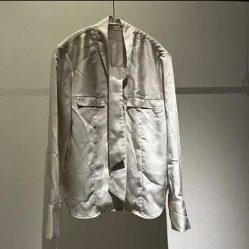 아뉴앙스 Ecru 새틴 보타이 셔츠