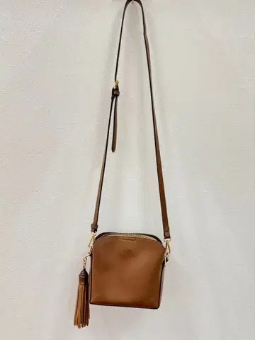 Ungrid 브라운 숄더백 태슬 포함
