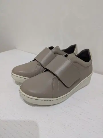 미스쿄코 벨크로 스니커즈 4E