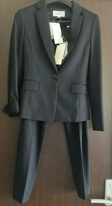 택 포함 UNTITLED 네이비 수트 셋업