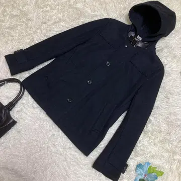 새상품급 뷰티 앤 유스 피 코트 네이비 로고 버튼 가죽 L