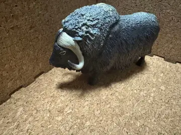 사향소 피규어 약 12cm