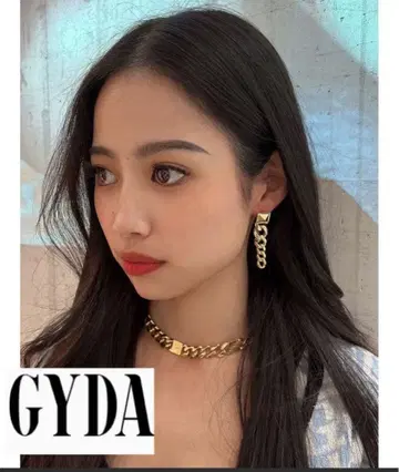 GYDA JEYSUS 스터드 체인 목걸이