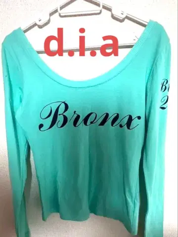 d.i.a 긴팔T셔츠 민트 그린