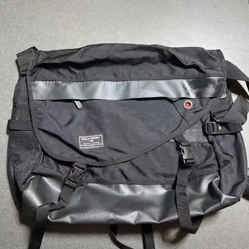 POLO SPORT 블랙 숄더백 메신저 백