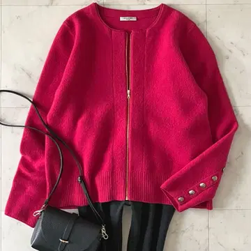 인기 어도어 울 니트 자켓 38 핑크 노카라 디자인 버튼