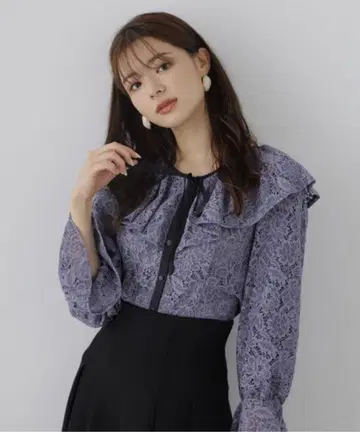 [새상품급] 프로포션 바디 드레싱*레이스 프릴 블라우스