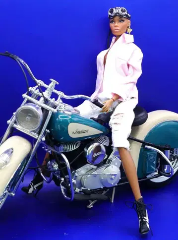 패션 로열티 바비 인형 1/6 인형