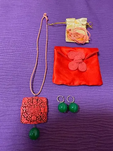 중국 앤티크 펜던트와 귀찌