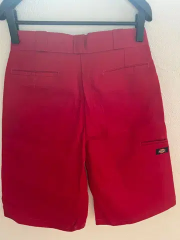 디키즈 하프 팬츠 빨간색