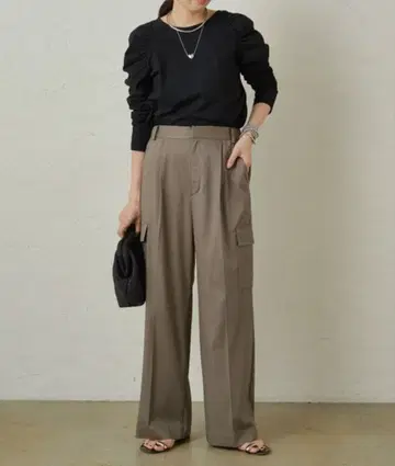 Loungedress 라운지 드레스 트윌 카고 팬츠 카키