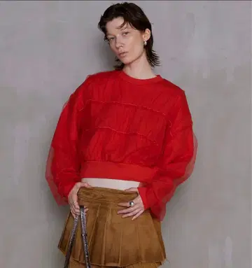 MAISON SPECIAL 튤 레이어드 맨투맨 레드