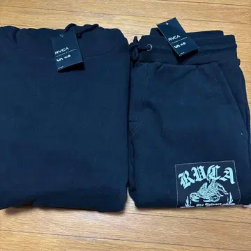 RVCA 블랙 셋업 스콜피온 디자인 L