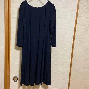 새상품급 네이비 긴팔 원피스 22OCTOBRE