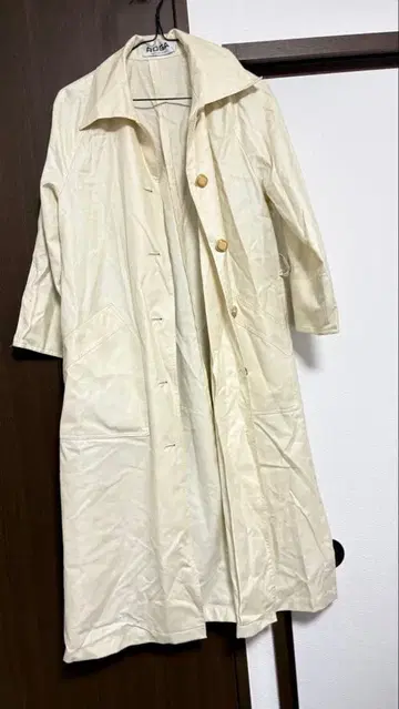 ROGA 트렌치코트 아이보리