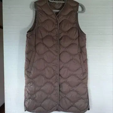 유니클로 울트라 라이트 다운 롱 베스트