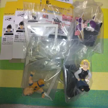 제일복권 드래곤볼 E상 만화 스트럭처 2종 세트