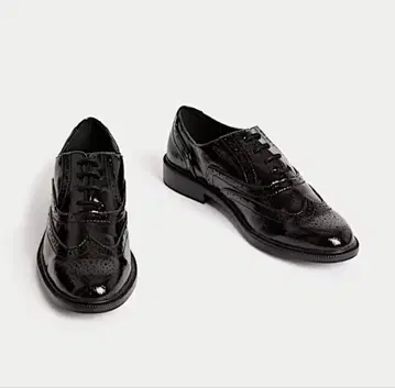 블랙 가죽 윙 팁 슈즈