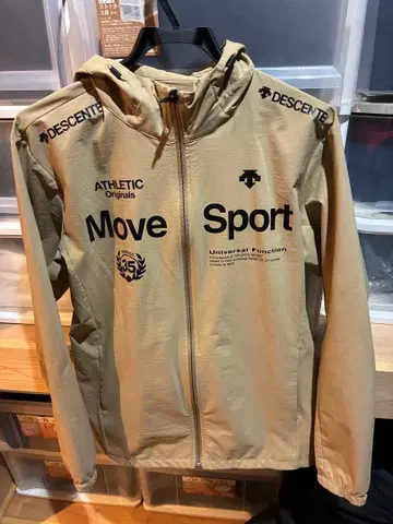 DESCENTE Move Sport 베이지 나일론 자켓 L