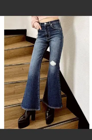 거의 미사용 GYDA 하이웨스트 데미지 플레어 데님 팬츠 S 사이즈