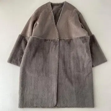 컨디션 최상 QTUME (쿠튬) 페이크 무스탕 퍼 롱 코트 38