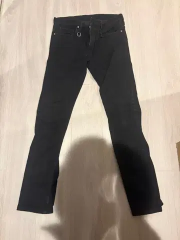 토네이도 마트 블랙 데님 팬츠