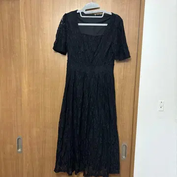 블랙 레이스 드레스