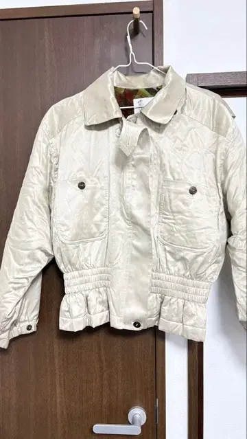 FERAUD 아이보리 퀼팅 자켓