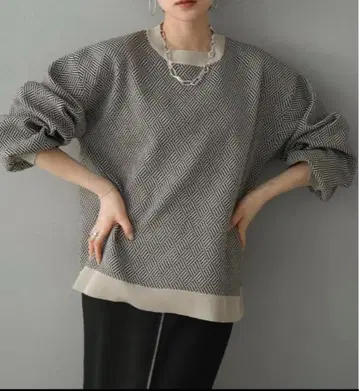 lumier 기하학 폴리에스테르 니트