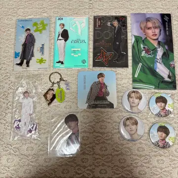 JO1 시로이와 루키 묶음 판매 아크릴 스탠드 캔뱃지 아크릴 키링