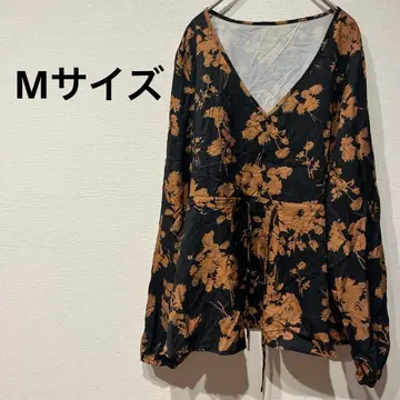 [ M ] 꽃무늬 V넥 긴팔 셔츠