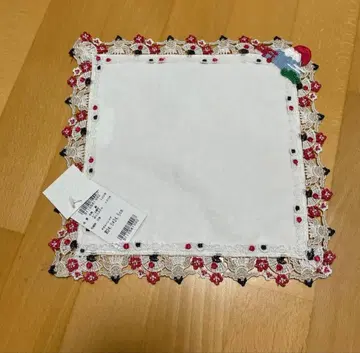 한정품 치카자와 레이스 와레-스 시리즈 도스코이 일본 화이트