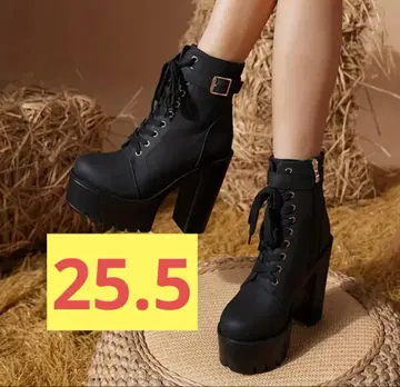 시선을 독차지! 13cm 힐의 통굽 레이스업 부츠 25.5