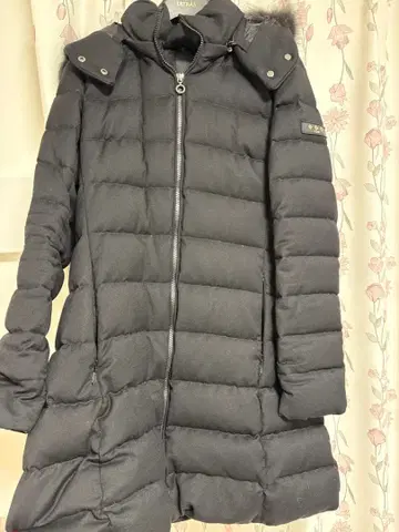 TATRAS 후드 부착 다운 자켓 블랙