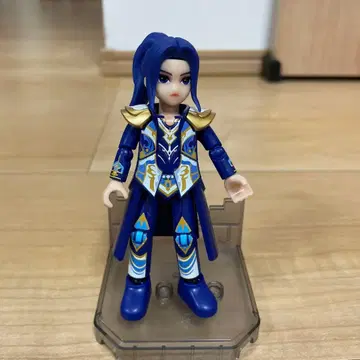 파란 장식 피규어